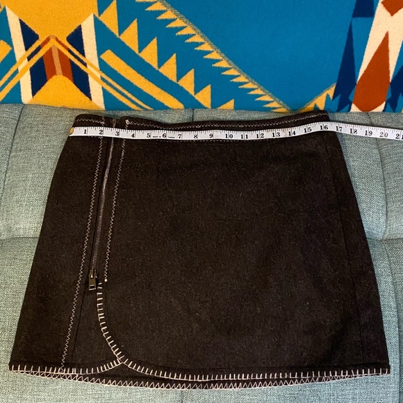 NWOT Purnell Charcoal Blanket Stitch Wool Zip Skirt - Picture 5 of 6